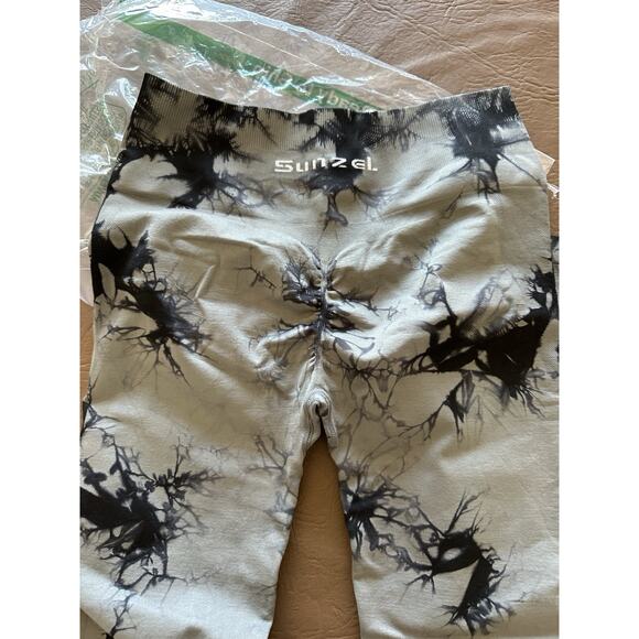 Sunzel Scrunch Butt Lifting Leggings for Women High Waisted Seamless Size S - Picture 5 of 7